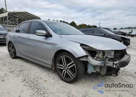 2017 Honda Accord Sport Special Edition z USA, uszkodzony, nr VIN 1HGCR2F18HA280627